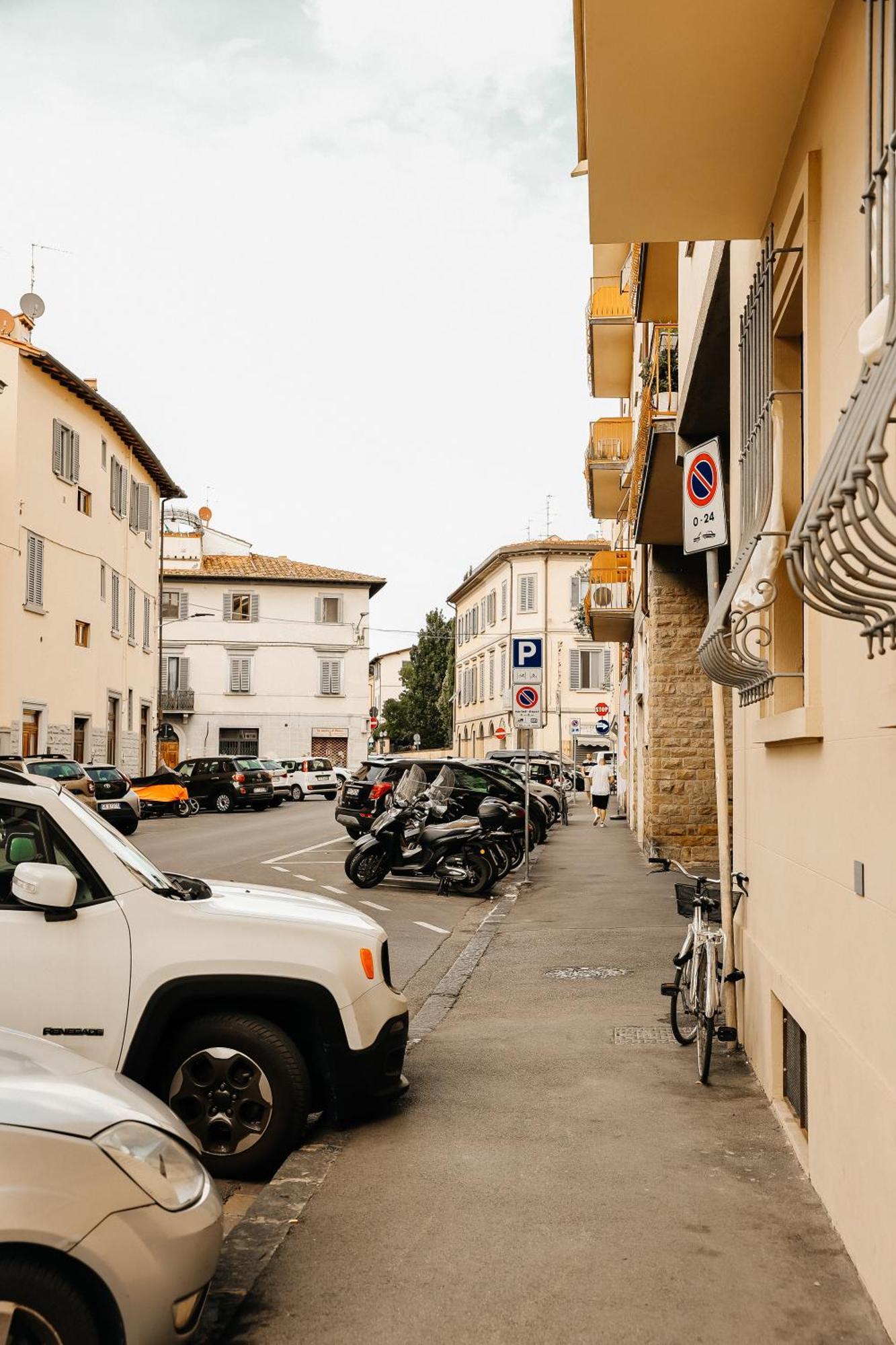 Modern Apartments In The Heart Of Firenze Bagian luar foto